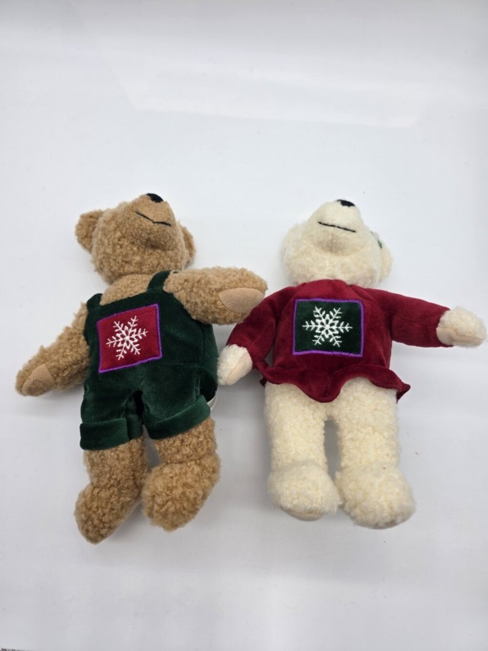 Hallmark Kiss Kiss Mistletoe Magnetic Kissing Teddy Bear Pair Christmas Plush - Picture 8 of 15